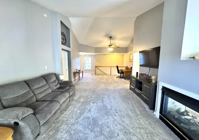 Photo 4 of Condo for sale at 1467 Lakewood Ln #3, Schererville, IN 46375 | MLS# 847116 | Listing updated on 2026-10-20