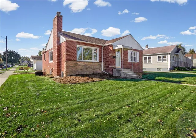 Photo 1 of Single family home for sale at 3248 Highway Ave, Highland, IN 46322 | MLS# 847093 | Listing updated on 2026-10-21