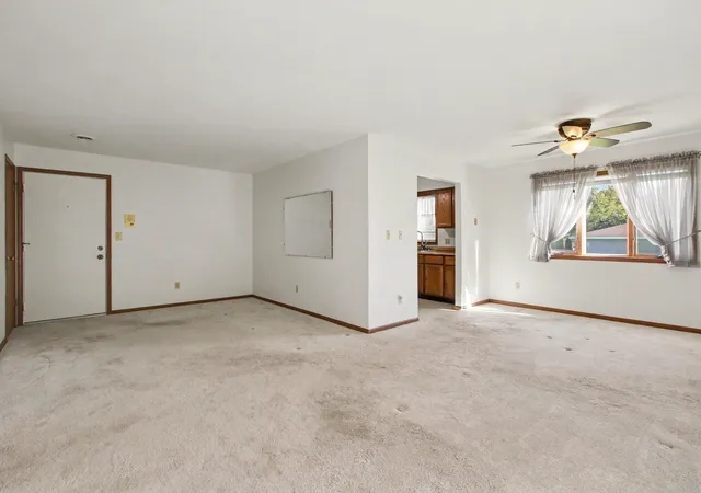 Photo 3 of Condo for sale at 2464 Harvest Dr, Crown Point, IN 46307 | MLS# 847198 | Listing updated on 2026-10-23