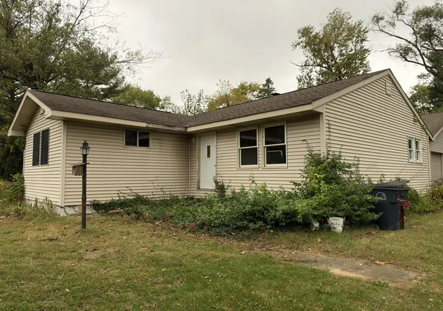 Photo 1 of Single family home for sale at 412 Broadway St, Michigan City, IN 46360 | MLS# 847112 | Listing updated on 2026-10-20