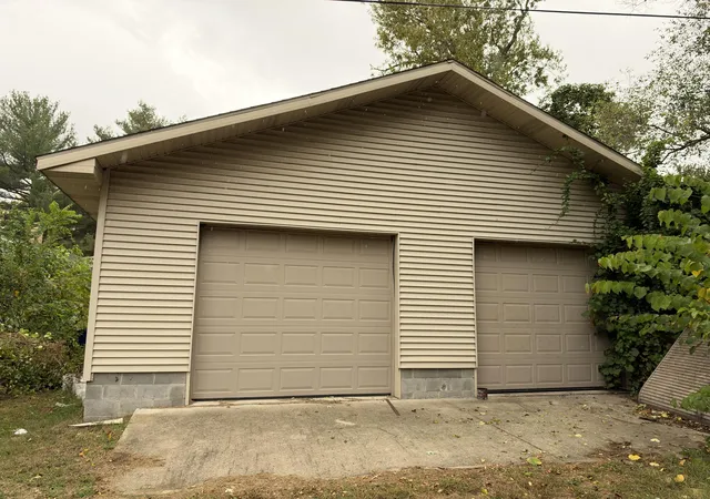 Photo 4 of Single family home for sale at 412 Broadway St, Michigan City, IN 46360 | MLS# 847112 | Listing updated on 2026-10-20