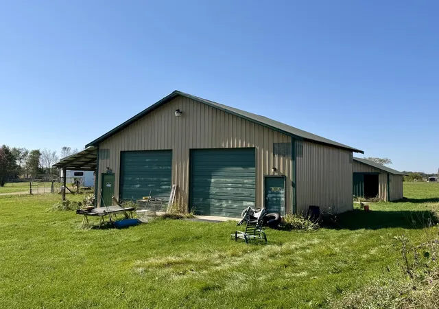 Photo 1 of Single family home for sale at 308 W 340 South, Valparaiso, IN 46385 | MLS# 847165 | Listing updated on 2026-10-29