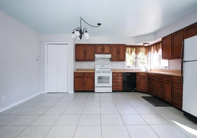 Photo 3 of Single family home for sale at 5476 W 1150 North, Wheatfield, IN 46392 | MLS# 847151 | Listing updated on 2026-10-21