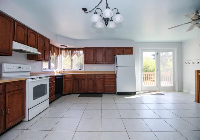 Photo 4 of Single family home for sale at 5476 W 1150 North, Wheatfield, IN 46392 | MLS# 847151 | Listing updated on 2026-10-21