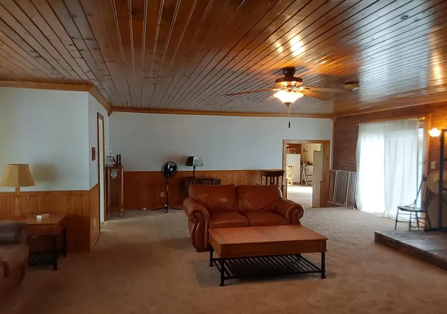 Photo 3 of Single family home for sale at 4665 W State Rd 10, Lake Village, IN 46349 | MLS# 847137 | Listing updated on 2026-10-21