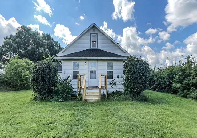 Photo 1 of Single family home for sale at 5903 E 700 North, Monterey, IN 46960 | MLS# 847162 | Listing updated on 2026-10-24