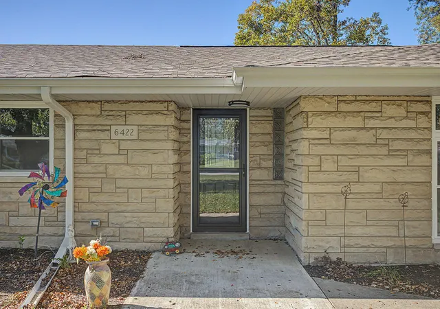 Photo 2 of Single family home for sale at 6422 Hayes St, Merrillville, IN 46410 | MLS# 847206 | Listing updated on 2026-10-23