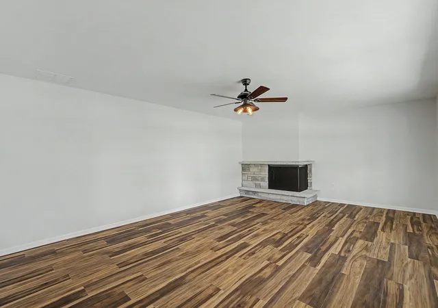 Photo 3 of Single family home for sale at 6422 Hayes St, Merrillville, IN 46410 | MLS# 847206 | Listing updated on 2026-10-23