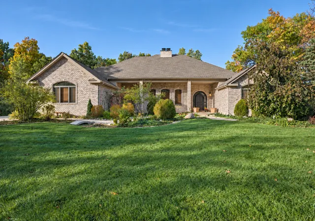Photo 1 of Single family home for sale at 505 Brittany Ln, Dyer, IN 46311 | MLS# 847408 | Listing updated on 2026-10-27