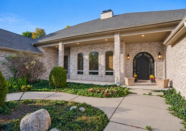 Photo 3 of Single family home for sale at 505 Brittany Ln, Dyer, IN 46311 | MLS# 847408 | Listing updated on 2026-10-27
