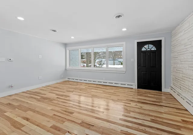 Photo 1 of Single family home for sale at 3007 Maple St, Michigan City, IN 46360 | MLS# 847195 | Listing updated on 2026-10-22