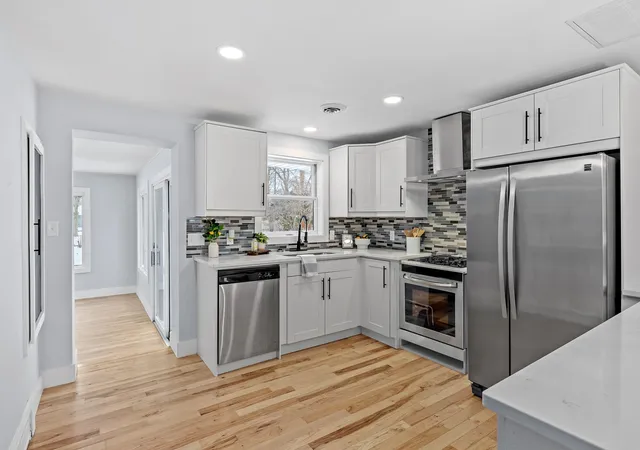 Photo 3 of Single family home for sale at 3007 Maple St, Michigan City, IN 46360 | MLS# 847195 | Listing updated on 2026-10-22