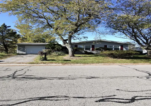 Photo 1 of Single family home for sale at 359 Salt Crk Pkwy #A, Valparaiso, IN 46385 | MLS# 847249 | Listing updated on 2026-10-23