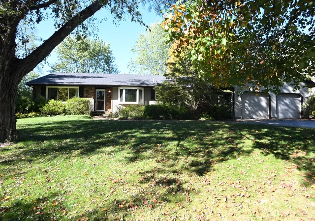 Single family home for sale at 922 N County Line Rd, Westville, IN 46391 | MLS# 847183