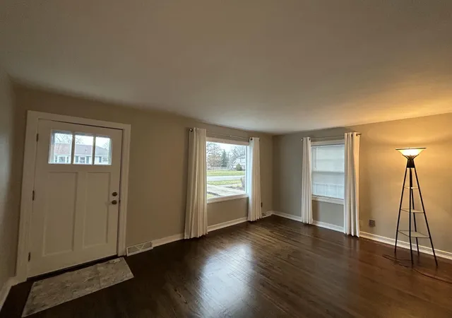 Photo 2 of Single family home for sale at 510 N Lawrence St, Hobart, IN 46342 | MLS# 847211 | Listing updated on 2026-10-26