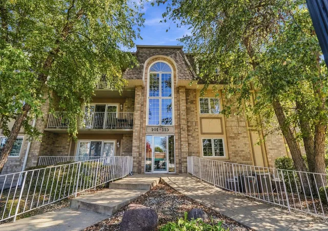 Photo 1 of Condo for sale at 115 Swan Dr #3B, Dyer, IN 46311 | MLS# 847429 | Listing updated on 2026-10-27