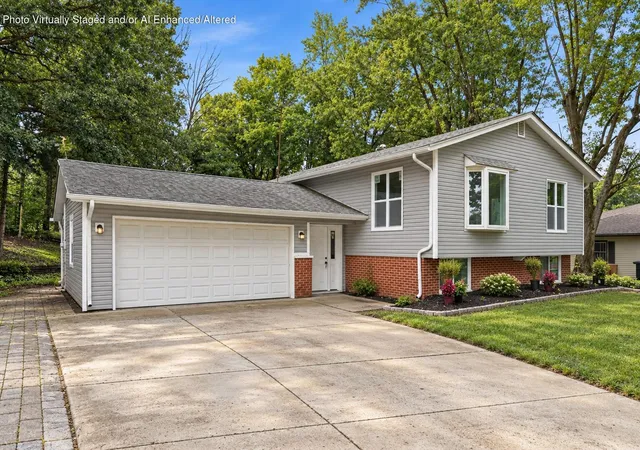 Photo 1 of Single family home for sale at 3707 W 121st Avenue, Crown Point, IN 46307 | MLS# 847225 | Listing updated on 2026-10-22