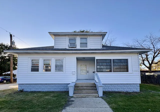 Photo 3 of House for sale at 1107 Maple St, Michigan City, IN 46360 | MLS# 847504 | Listing updated on 2026-10-28