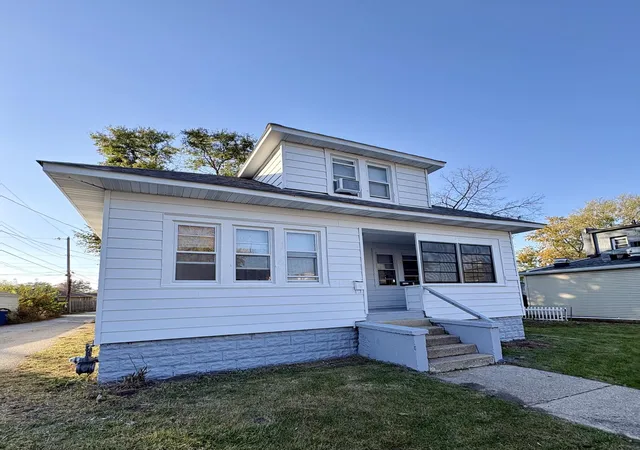 Photo 2 of House for sale at 1107 Maple St, Michigan City, IN 46360 | MLS# 847504 | Listing updated on 2026-10-28