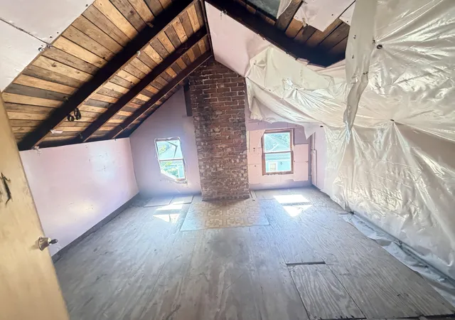 Photo 2 of Single family home for sale at 3910 Arthington Blvd, Indianapolis, IN 46226 | MLS# 847404 | Listing updated on 2026-10-27