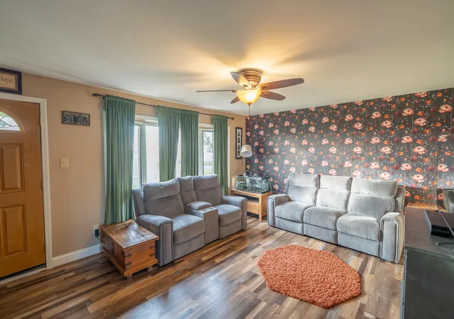 Photo 4 of Single family home for sale at 661-1 N 450 West, Valparaiso, IN 46385 | MLS# 847264 | Listing updated on 2026-10-23