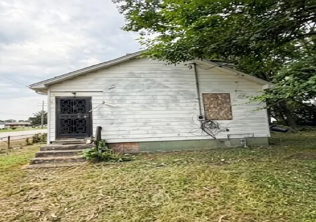 Photo 2 of Single family home for sale at 1900 Roosevelt Pl, Gary, IN 46404 | MLS# 847365 | Listing updated on 2026-10-26