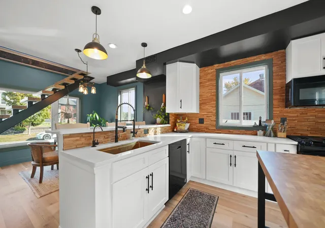 Photo 3 of Single family home for sale at 106 Brown St, Valparaiso, IN 46383 | MLS# 847343 | Listing updated on 2026-10-30