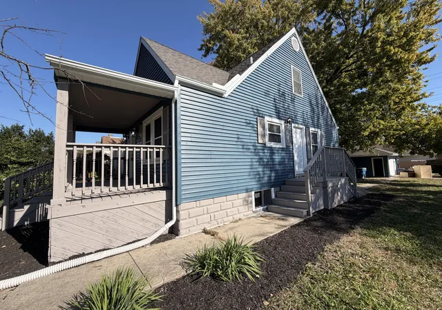 Photo 2 of Single family home for sale at 7547 Jackson Ave, Hammond, IN 46324 | MLS# 847312 | Listing updated on 2026-10-27