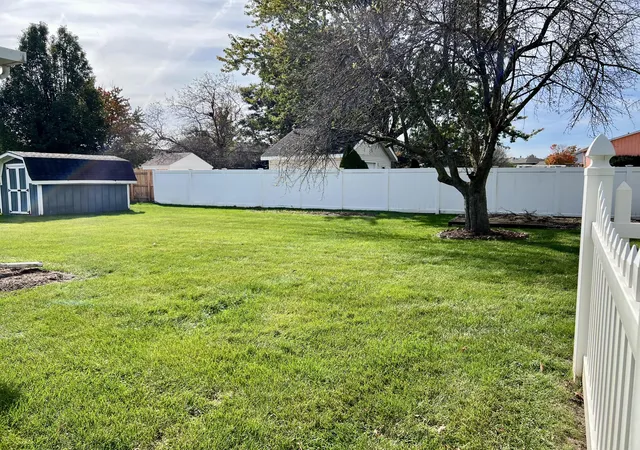 Photo 2 of Single family home for sale at 8515 Wheeler Pl, Crown Point, IN 46307 | MLS# 847348 | Listing updated on 2026-10-27