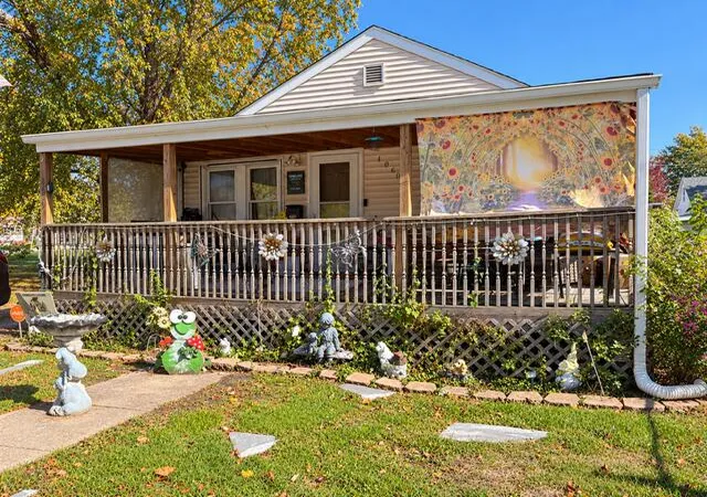 Single family home for sale at 406 Hoyt St, Michigan City, IN 46360 | MLS# 847341