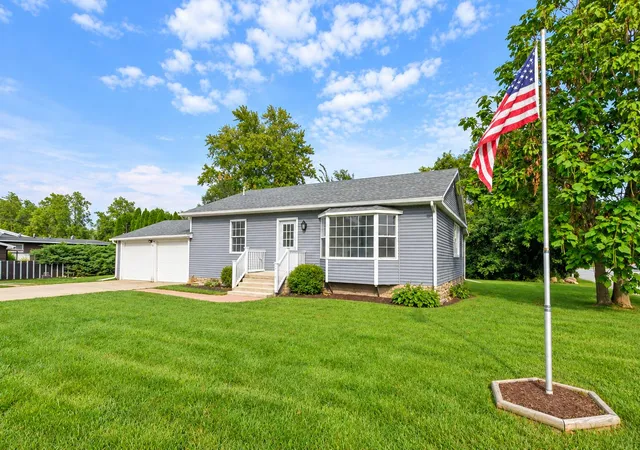Single family home for sale at 6916 W 129th Avenue, Cedar Lake, IN 46303 | MLS# 847497