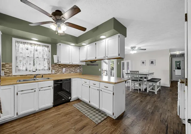 Photo 4 of Single family home for sale at 902 S Lake Park Ave, Hobart, IN 46342 | MLS# 847403 | Listing updated on 2026-10-27