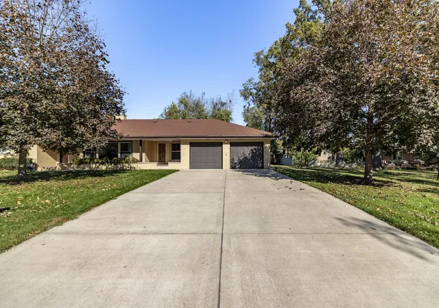 Photo 1 of Single family home for sale at 11253 W 80th Court, Saint John, IN 46373 | MLS# 847370 | Listing updated on 2026-10-27