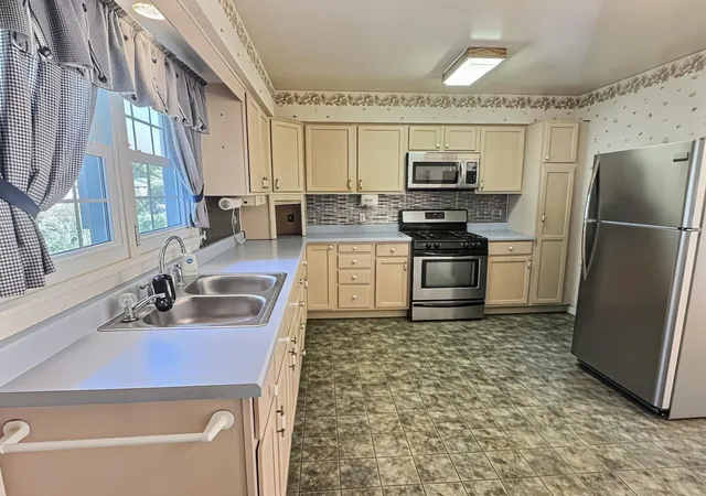 Photo 3 of Single family home for sale at 702 Sunset Dr, Kouts, IN 46347 | MLS# 847405 | Listing updated on 2026-10-27