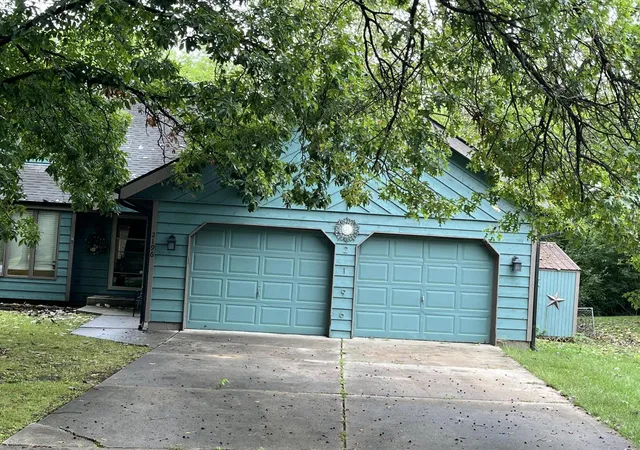 Photo 4 of Single family home for sale at 2196 Elm Tree Ln, Crown Point, IN 46307 | MLS# 847417 | Listing updated on 2026-10-27