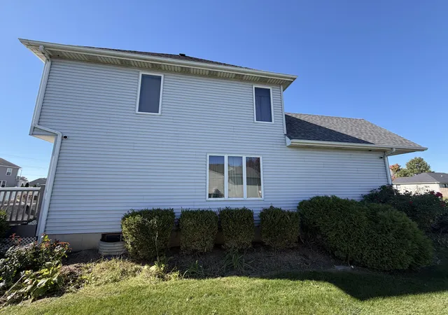 Photo 2 of Single family home for sale at 2871 W 85th Avenue, Merrillville, IN 46410 | MLS# 847466 | Listing updated on 2026-10-28