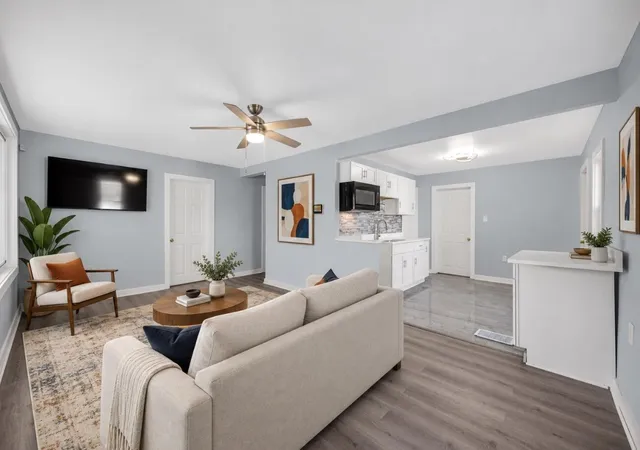 Photo 1 of Single family home for sale at 1924 M L King Dr, Gary, IN 46407 | MLS# 847457 | Listing updated on 2026-10-27