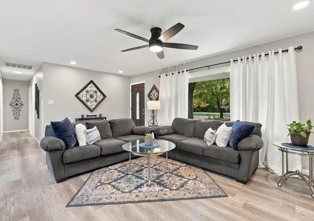 Photo 3 of Single family home for sale at 9981 N 1200 West, De Motte, IN 46310 | MLS# 847432 | Listing updated on 2026-10-27