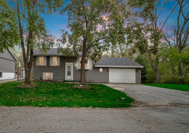 Single family home for sale at 1107 W 39th Place, Hobart, IN 46342 | MLS# 847443