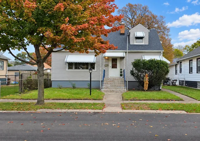 Photo 1 of Single family home for sale at 14123 S Mackinaw Ave, Chicago, IL 60633 | MLS# 847436 | Listing updated on 2026-10-27