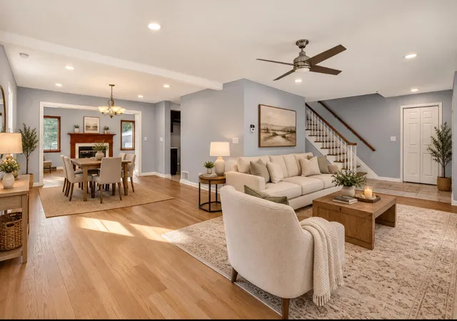 Photo 4 of Single family home for sale at 8318 Howard Ave, Munster, IN 46321 | MLS# 847494 | Listing updated on 2026-10-29