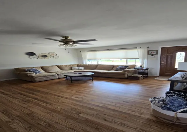Photo 3 of Single family home for sale at 408 Prairie St, Crown Point, IN 46307 | MLS# 847447 | Listing updated on 2026-10-28