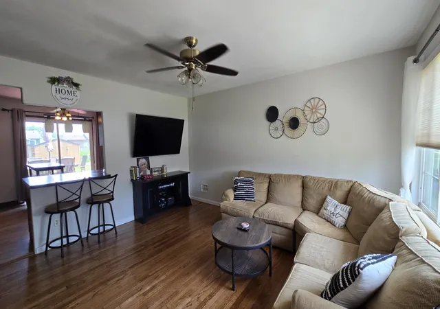 Photo 4 of Single family home for sale at 408 Prairie St, Crown Point, IN 46307 | MLS# 847447 | Listing updated on 2026-10-28
