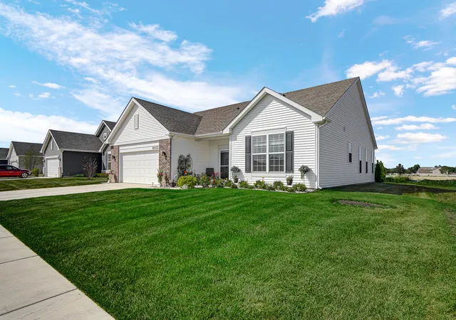 Photo 2 of Single family home for sale at 8422 Kannon Dr, Lowell, IN 46356 | MLS# 847445 | Listing updated on 2026-10-27