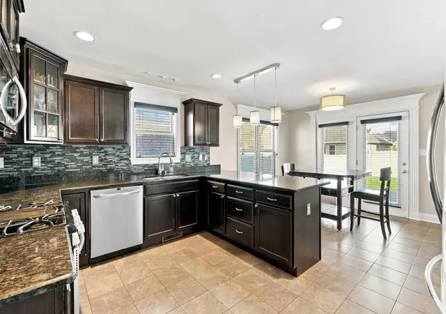 Photo 4 of Single family home for sale at 10367 Nicklaus St, Crown Point, IN 46307 | MLS# 847464 | Listing updated on 2026-10-29