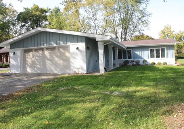 Photo 1 of Single family home for sale at 1397 Brandywine Rd, Crown Point, IN 46307 | MLS# 847468 | Listing updated on 2026-10-28