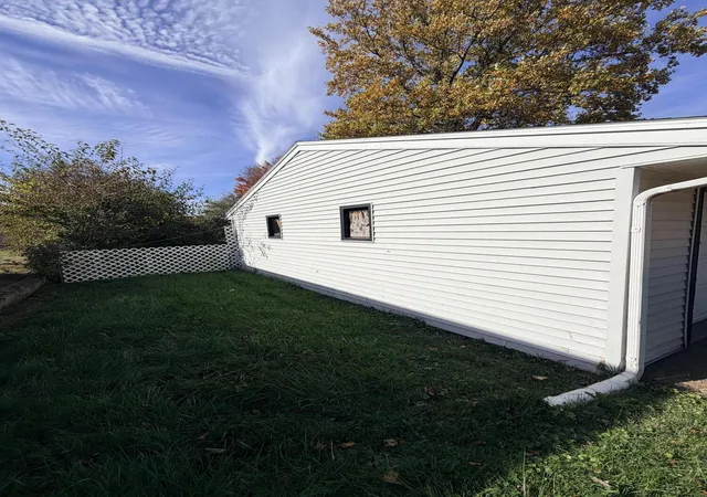 Photo 4 of Single family home for sale at 7844 Marshall St, Merrillville, IN 46410 | MLS# 847542 | Listing updated on 2026-10-29