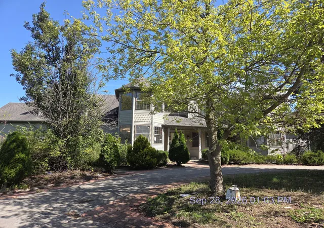 Photo 3 of Single family home for sale at 15455 Hendricks St, Lowell, IN 46356 | MLS# 847499 | Listing updated on 2026-10-28