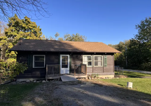 Single family home for sale at 15925 Wildwood Dr, Lowell, IN 46356 | MLS# 847476