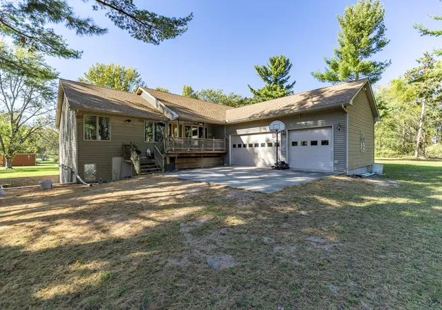 Photo 4 of Single family home for sale at 11002 W 141st Avenue, Cedar Lake, IN 46303 | MLS# 847485 | Listing updated on 2026-10-28